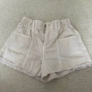 Kids yellow shorts from Zara. In perfect condition.
